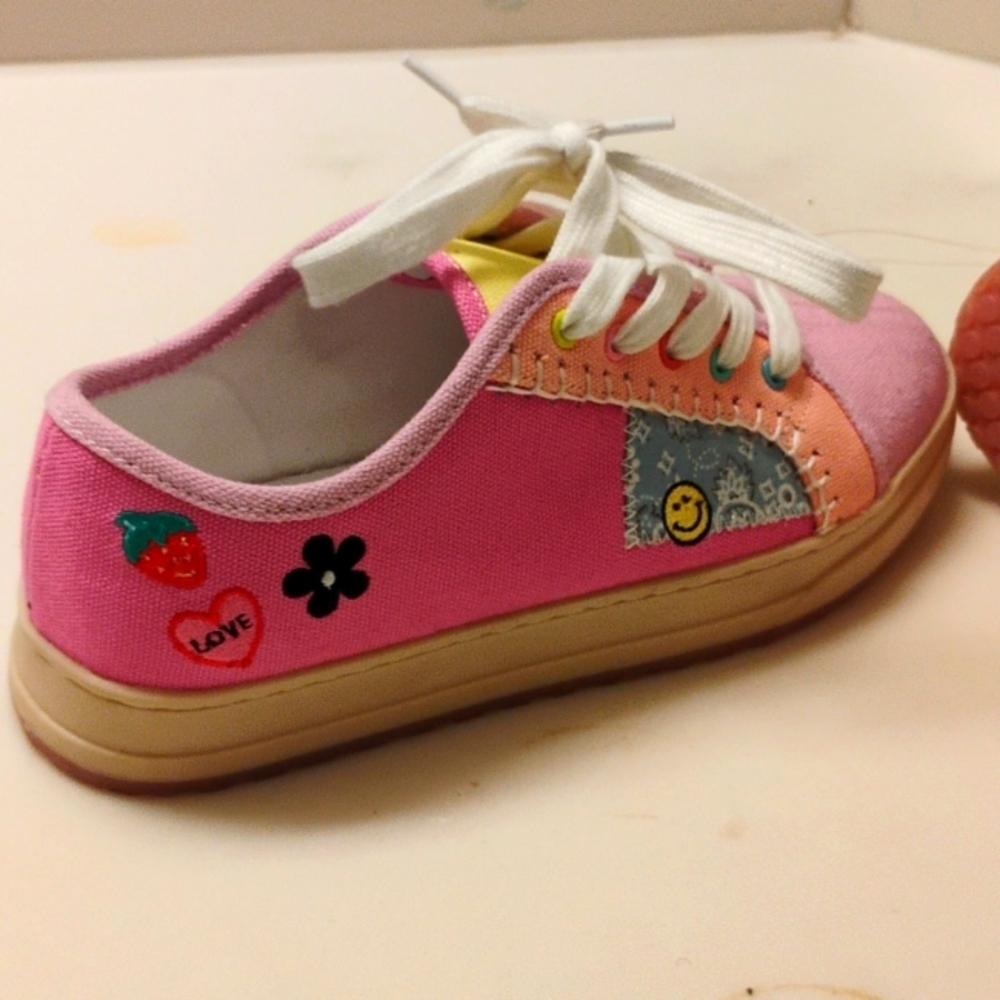 Steve Madden Sneakers